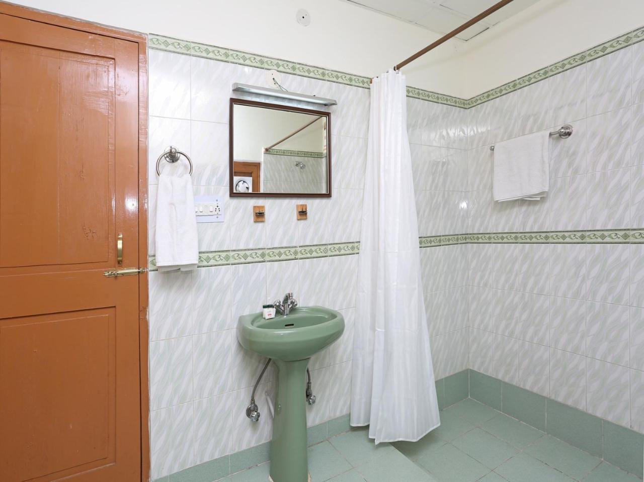 Oyo 7138 Acharya Cottage Manali  Exterior photo